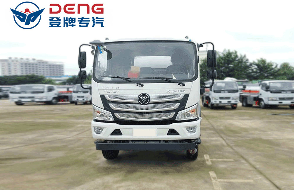 国六福田欧马可油罐车_07